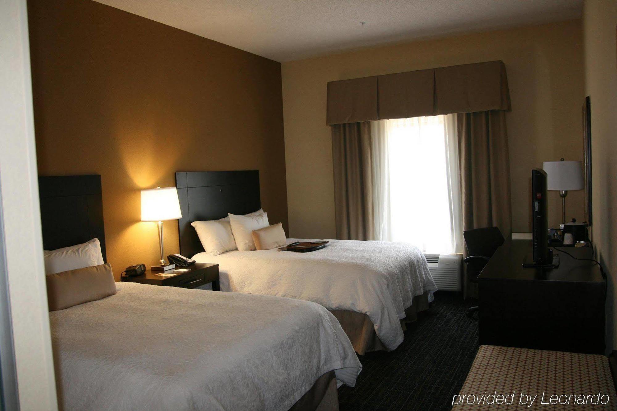 Hampton Inn Winfield Tucker Phòng bức ảnh